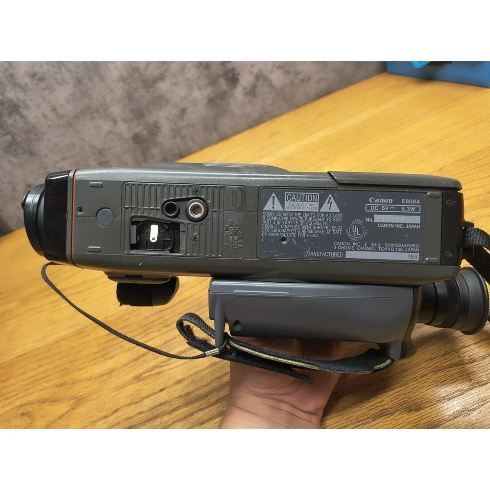 Canon E808‎ AF Zoom Lens Camcorder Canovision 8, UNTESTED